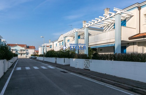 Jesolo Apartment | Residence Antenore: Relax by the Pool with Free Parking