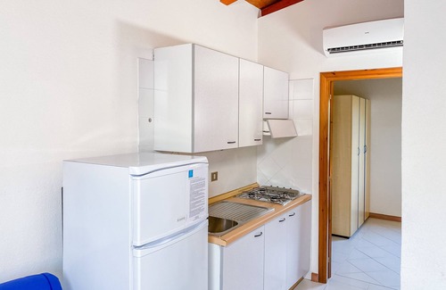 San Teodoro City Centre Apartment | Oceanfront Residence Approdo Verde with Pet-Friendly Amenities