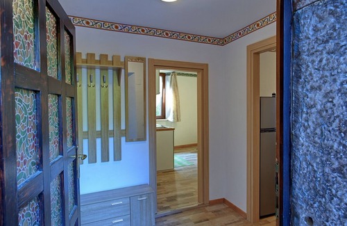Calavino House | Experience Comfort at Residence at the Mills with Breakfast