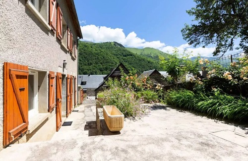 Avajan Villa | Residence Avaj2-avajan - House 10 people Wifi 5 minute from Loudenvielle