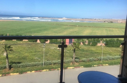 El Mansouria Apartment | Seaside Residence with Pool and Pet-Friendly Amenities