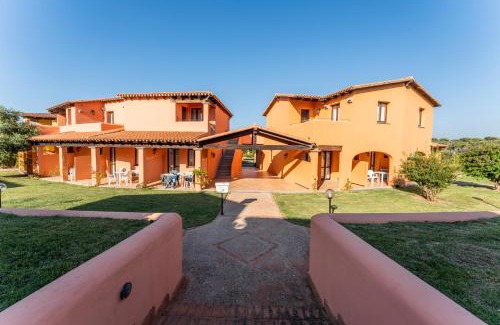 Aglientu Apartment | Pet-Friendly Residence Baia dei Mirti with Ocean Views