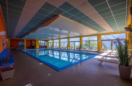 Campi Apartment | Discover Residence Bellevue Country Style with Pool & Hot Tub