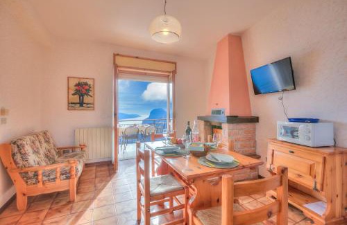 Campi Apartment | Discover Residence Bellevue Country Style with Pool & Hot Tub