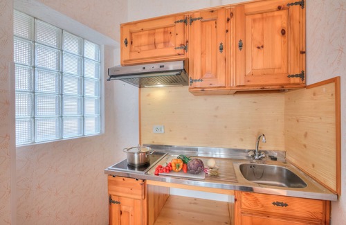 Campi Apartment | Discover Residence Bellevue 3 with Pool & Lake Views