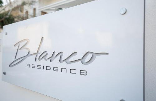 Posto Vecchio House | Experience Oceanfront Bliss at Residence BLANCO II