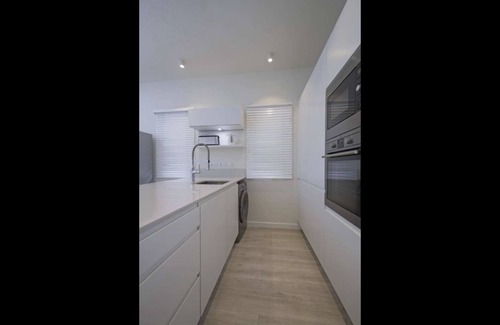 Pereybere Apartment | Beachside Retreat: Résidence Bleue "La Casa" with Private Pool