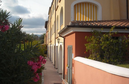 Sos Alinos Apartment | Relaxing Stay at Residence Cala Liberotto with Ocean Views