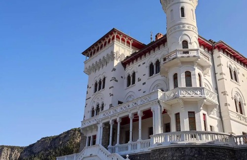 Jausiers Apartment | Comfortable 3-Room Residence Chateau Des Magnans for Families