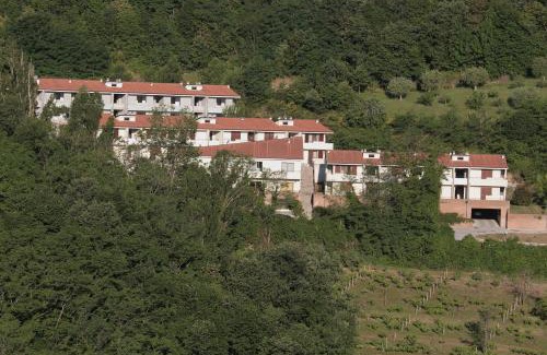 Urbino Apartment | Pet-Friendly Residence Città Ideale with Breakfast & Kitchen
