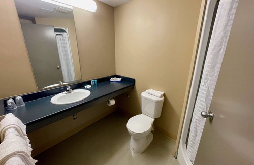 Ottawa Division Apartment | Comfortable Stay at Residence & Conference Centre - Ottawa West
