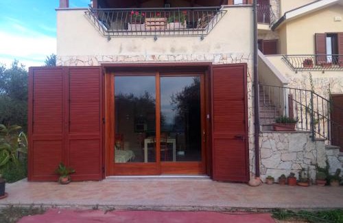 Ossi Apartment | Oceanfront Residence degli Ulivi with Stellar 9.4 Rating