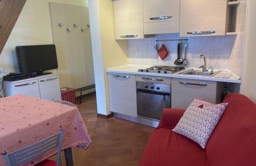 Gressoney-la-Trinite Apartment | Comfortable Stay at Residence Dei Walser with Hot Tub Access