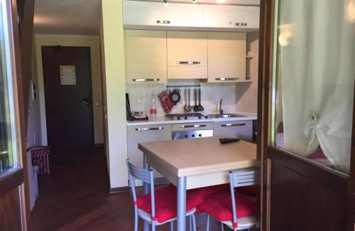 Gressoney-la-Trinite Apartment | Comfortable Stay at Residence Dei Walser with Hot Tub Access
