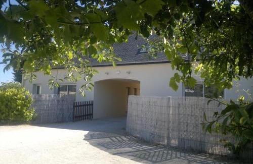 Damgan Apartment | Cozy Residence des Ondines with Private Beach & Ocean Views