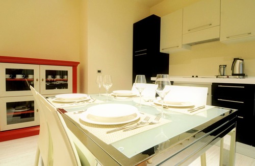 Terni House | Discover Residence Diamanterosso: Pet-Friendly Retreat