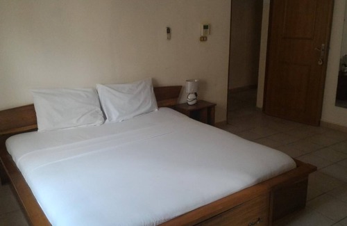 Ouagadougou Hotel | Discover Residence Diane: Spa Retreat with Family-Friendly Fun