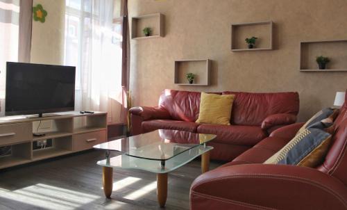 Quartier Saint-Leon Apartment | Pet-Friendly Residence du Galtz with Ocean View Amenities