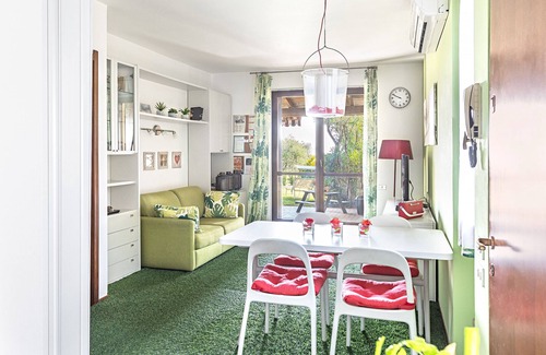 Soiano del Lago Apartment | Family-Friendly Residence Elena 19/B with Pool & Breakfast