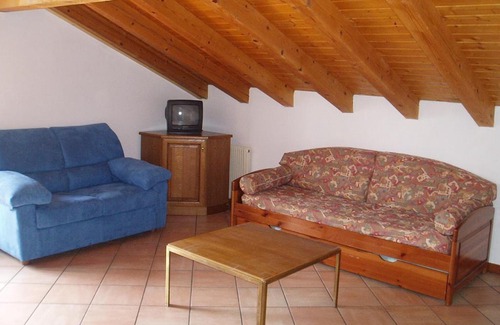 Strembo Apartment | Pet-Friendly Residence Erika with a 9/10 Guest Rating