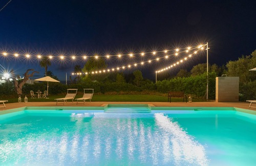 Il Monte House | Residence FEO: Oceanfront Suite with Pool & Breakfast