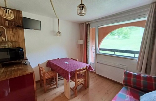 Montgenevre Apartment | Family-Friendly Residence Ferme D'augustin with Spa & Kitchen