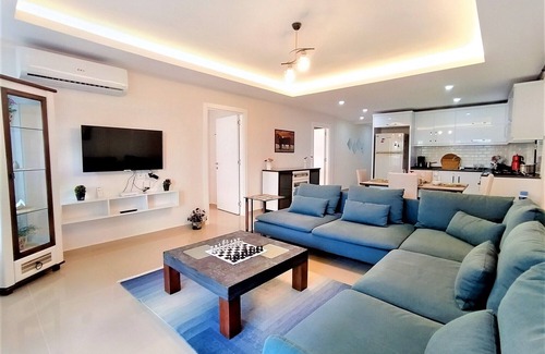 Sarsu Mahallesi Apartment | Relaxing Residence Flat with Shared Pool in Konyaalti