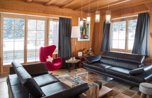 Vaz-Obervaz Ski Chalet | Ideal Family Retreat at Chalet Crestas-Lenzerheide