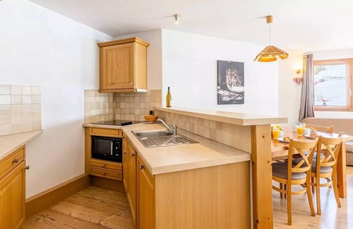 Pralognan-la-Vanoise Apartment | Mountain Retreat at Residence Les Jardins de la Vanoise