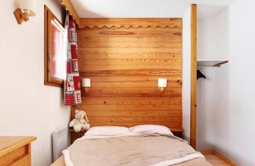 Montgellafrey Apartment | Cozy Residence Le Hameau: Family Apartment with Pool