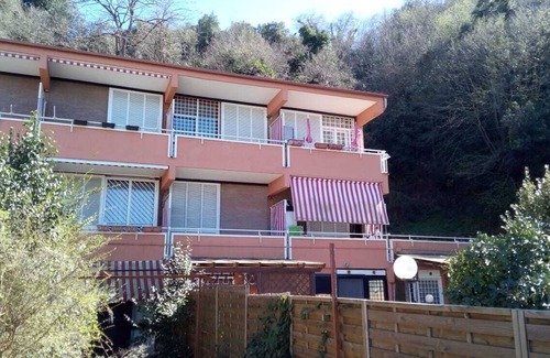Lake Bracciano Apartment | Scenic Residence "Gli Etruschi" with Lake Views & Family-Friendly