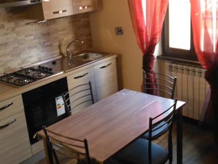 Foligno Apartment | Discover Residence Garibaldi: Central Foligno Retreat