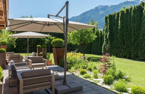 Prato allo Stelvio Hotel | Discover Residence-Garni Haus Tschenett: Pet Friendly Stay