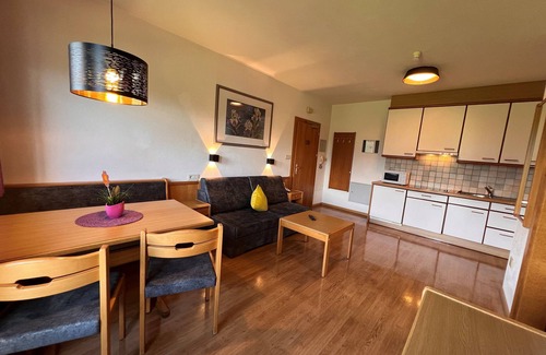 Riscone Apartment | Inviting Residence Garni Untermoahof with Spa & Pool Access