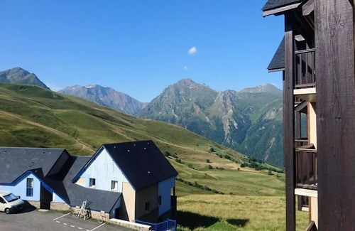 Peyragudes Apartment | Perfect Family Retreat: Residence Hameau De Balestas Awaits