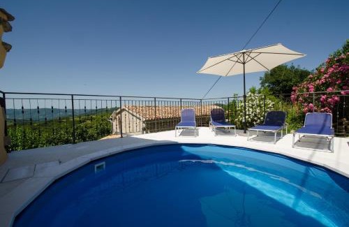 Buzet House | Idyllic Residence Hidden Heaven: Oceanfront Pet-Friendly Retreat