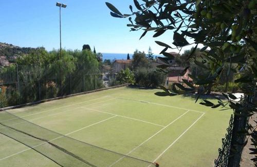 Imperia Apartment | Seaside Retreat at Residence Hotel Edy with Ocean Views
