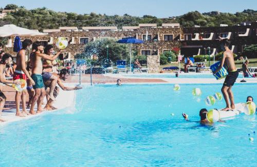 Porto Rotondo Apartment | Relaxing Retreat at Residence Hotel Nuraghe with Ocean View