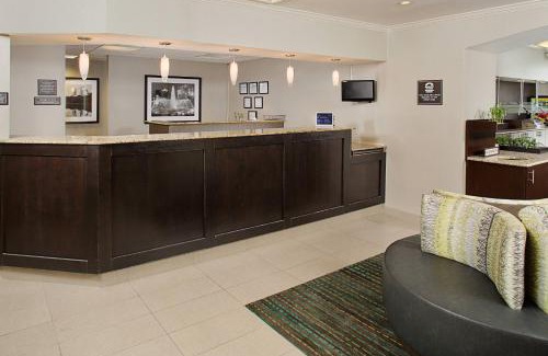 Peachtree Corners Hotel | Cozy Residence Inn Atlanta Norcross with Pet-Friendly Perks