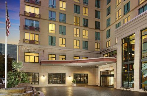 Waller Creek District Hotel | Discover Residence Inn Austin Downtown with Great Amenities
