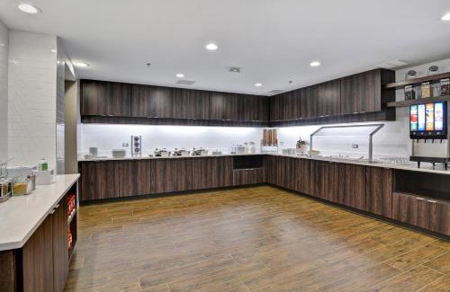 Middleburg Heights Hotel | Pet-Friendly Residence Inn by Marriott near Cleveland Airport