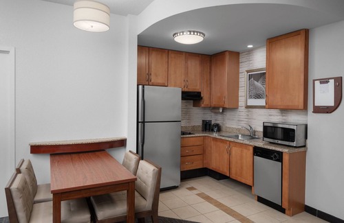 East Rutherford Hotel | Top-Rated Residence Inn by Marriott East Rutherford Meadowlands
