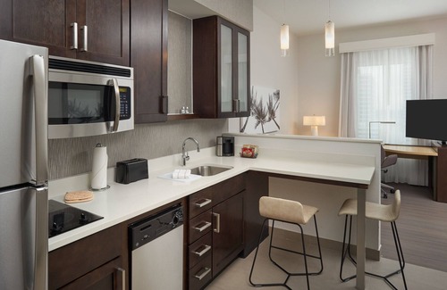 Downtown West Palm Beach Hotel | Resort-Style Residence Inn: Top-Rated Amenities Await