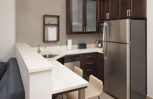 Downtown West Palm Beach Hotel | Resort-Style Residence Inn: Top-Rated Amenities Await