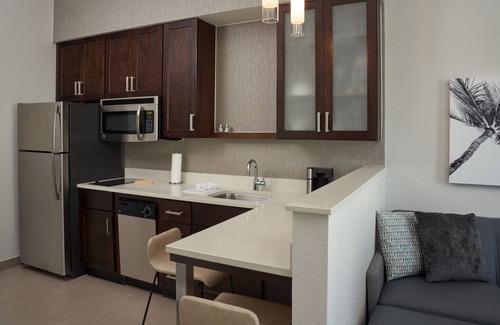 Downtown West Palm Beach Hotel | Resort-Style Residence Inn: Top-Rated Amenities Await