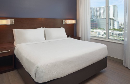 Downtown West Palm Beach Hotel | Resort-Style Residence Inn: Top-Rated Amenities Await