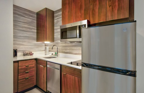Florida Central Atlantic Coast Hotel | Exceptional Residence Inn by Marriott Orlando with Pool & Breakfast