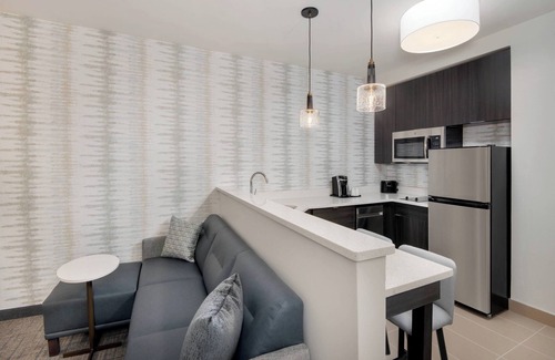 Indianapolis Hotel | Eco-Friendly Residence Inn by Marriott Indianapolis Keystone