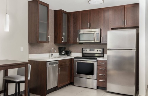 I-435 West KC-KS Hotel | Discover Residence Inn by Marriott Kansas City at The Legends