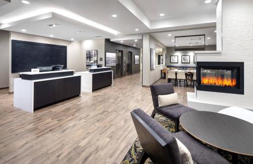 Gateway Hotel | Pet-Friendly Residence Inn Toronto Mississauga with Pool